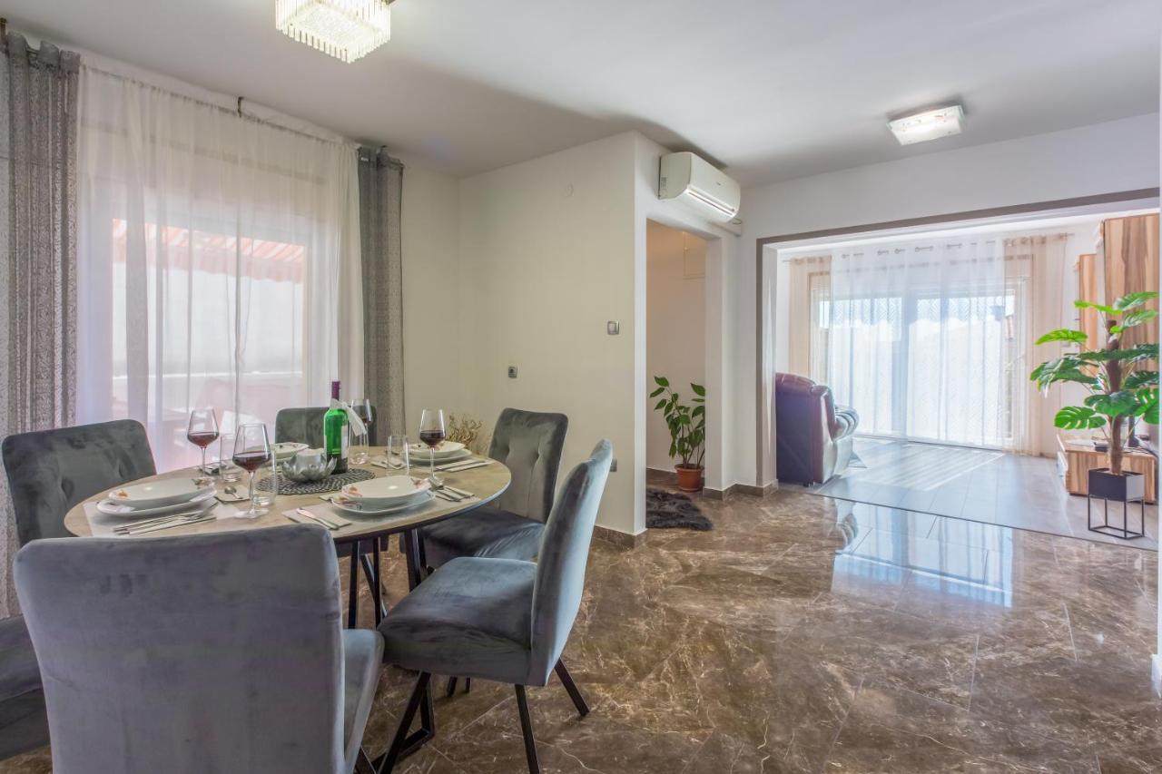 Apartments Kralj Zvonimir Ядраново Экстерьер фото
